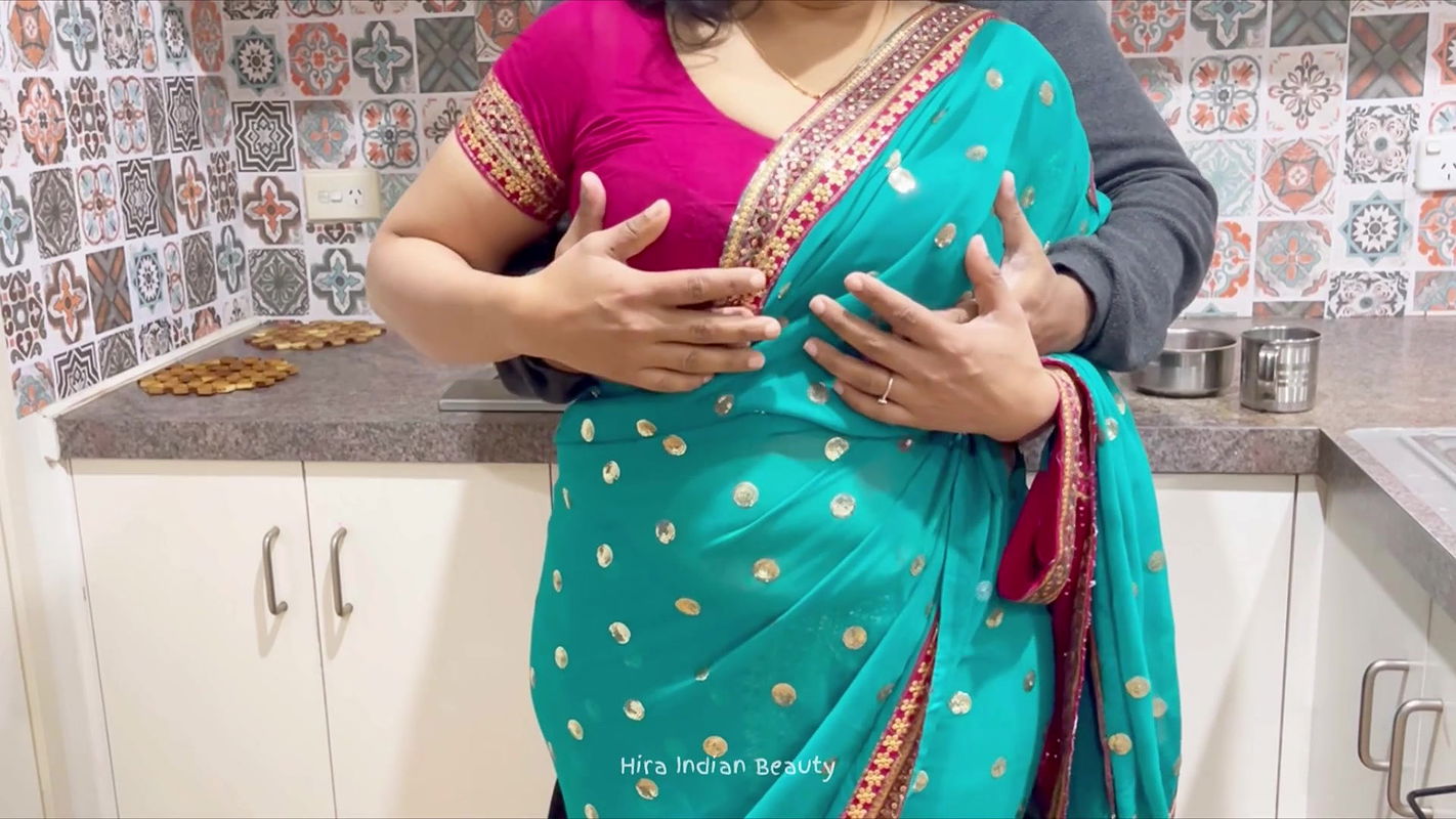 Beautiful Big Boobs Married Indian Wearing Saree – Taboo Sex with