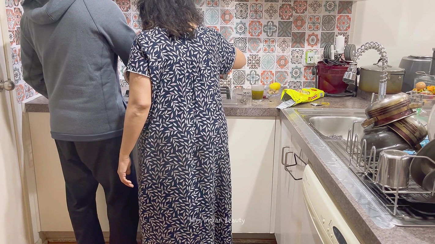 A Busty Mother-In-Law’s Pussy Eating – My Juicy Pussy is licked by Son-In-Law when Daughter is away