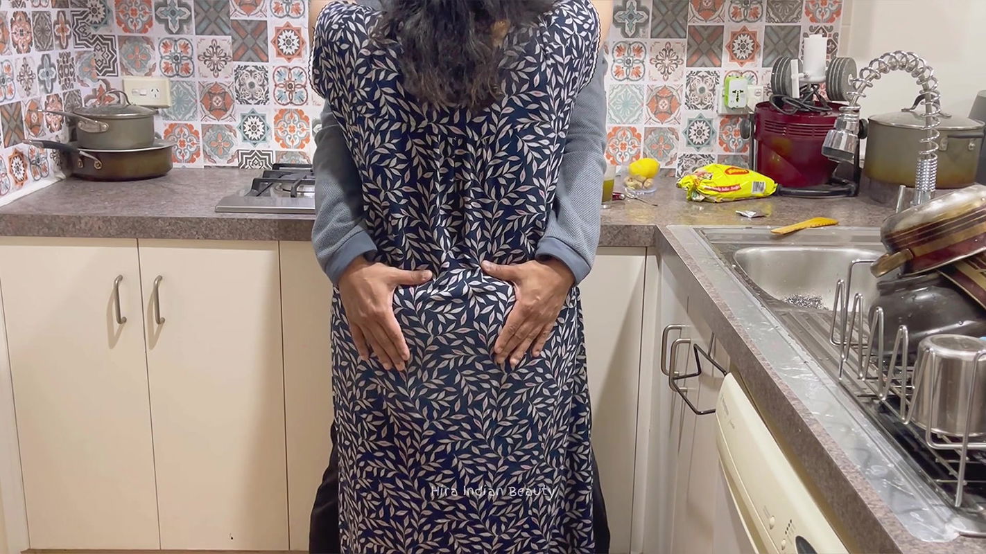 A Busty Mother-In-Law’s Pussy Eating – My Juicy Pussy is licked by Son-In-Law when Daughter is away