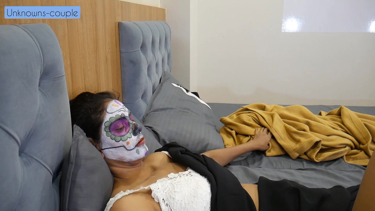 Horny desi housewife seeking extraordinary romance from hardworking husband 1