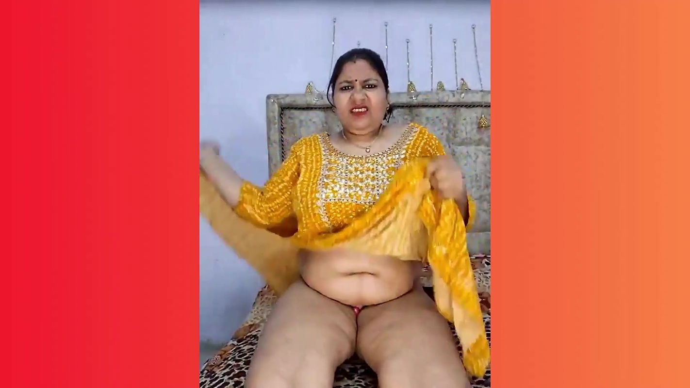 Indian Boss Fuck Employee In the office with other for promotions p2