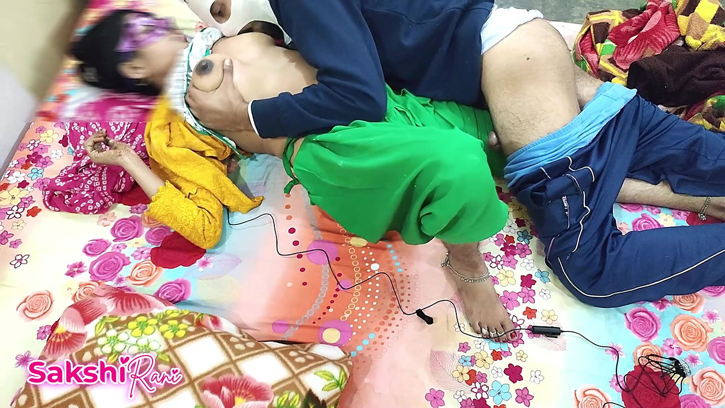 Indian Desi Couple Hot Rommance and Hardcore Sex Full Night Sex Uncut After Toilet Pussy