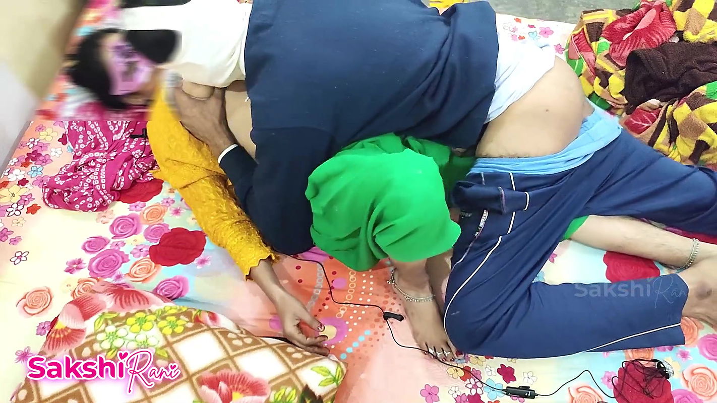 Indian Desi Couple Hot Rommance and Hardcore Sex Full Night Sex Uncut After Toilet Pussy