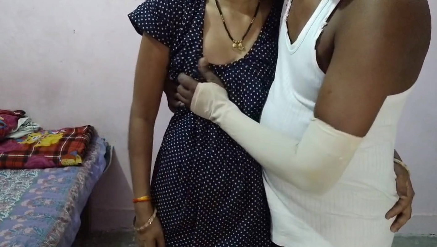 Indian desi cute bhabhi ke saath devar full enjoy fucked couple xxx video