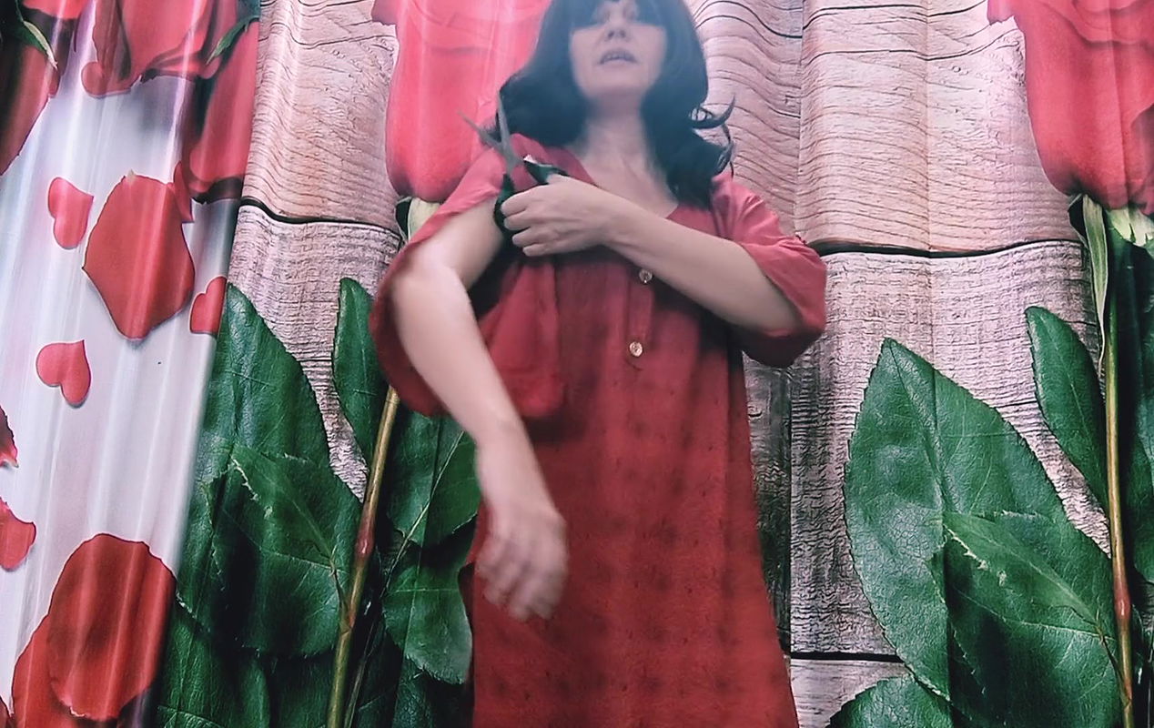 It happen if a stepmother shares a bed with her horny stepson