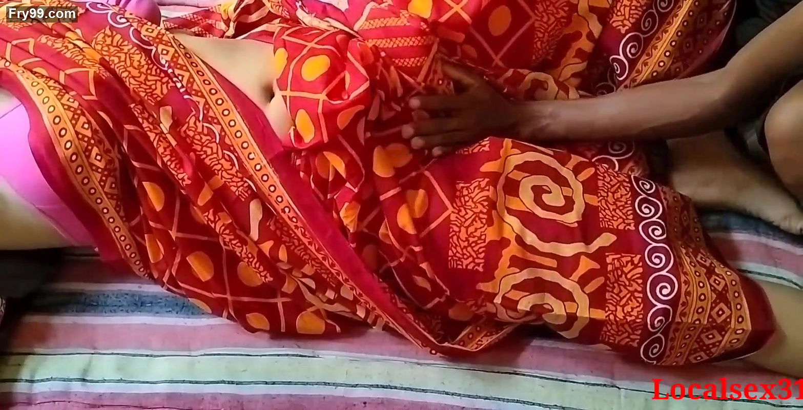 Red Saree Sonali Bhabi Sex By Local Boy