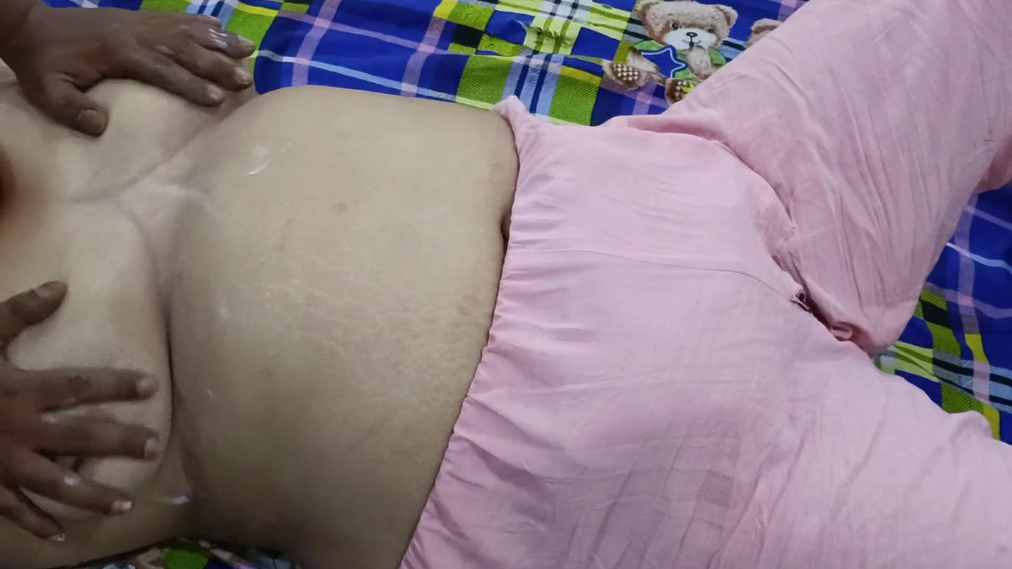 Milky curvy body teen want massage