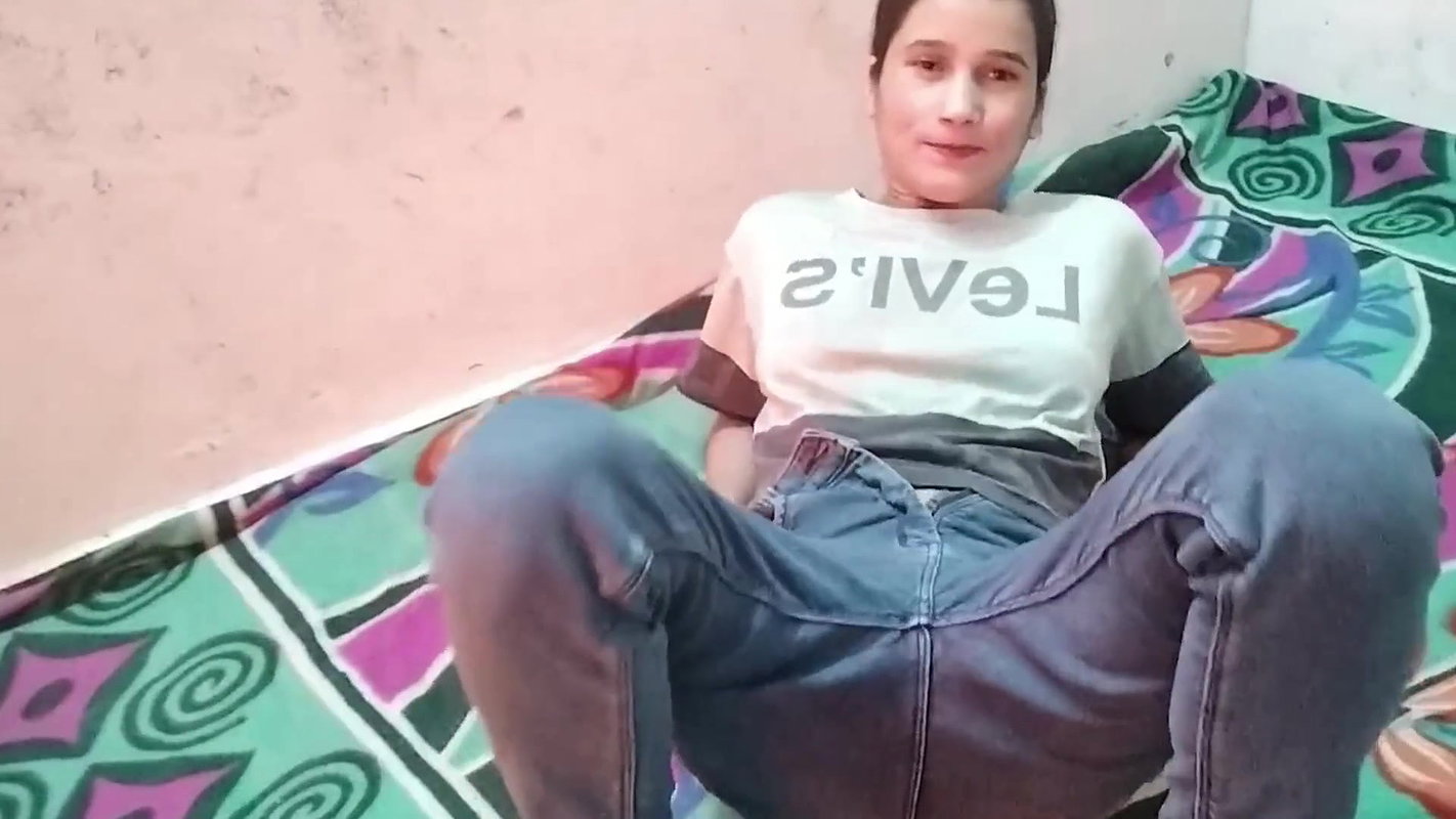 Mother in law ko galti se pakad ke jabar dasti pela