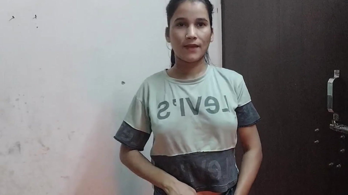 Muslim girl ka bathroom nanga dekh liya