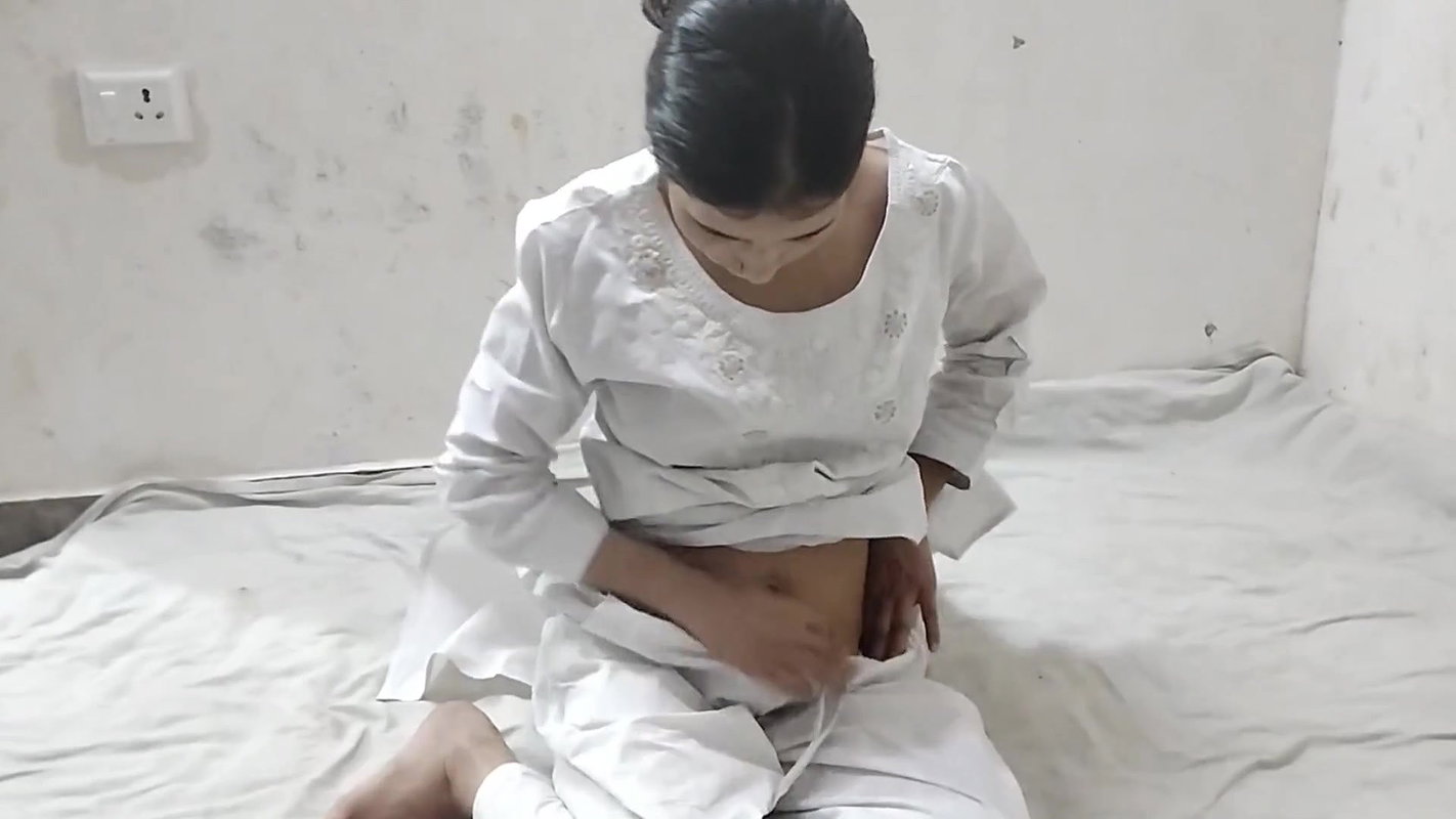 Nurse ko hospital me hi pakad ke pel diya