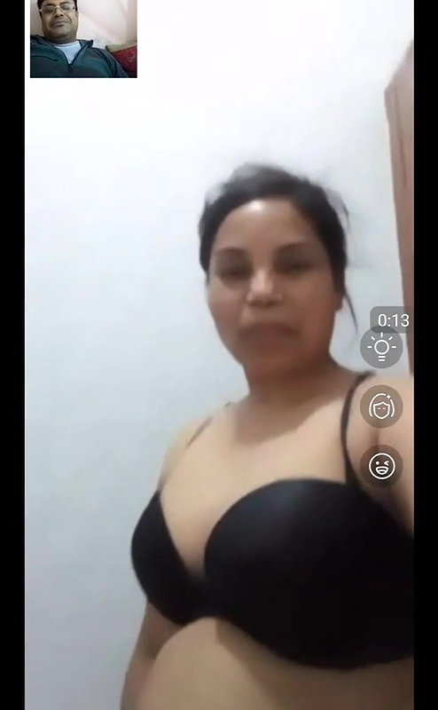 Desi sexy bhabi on cam
