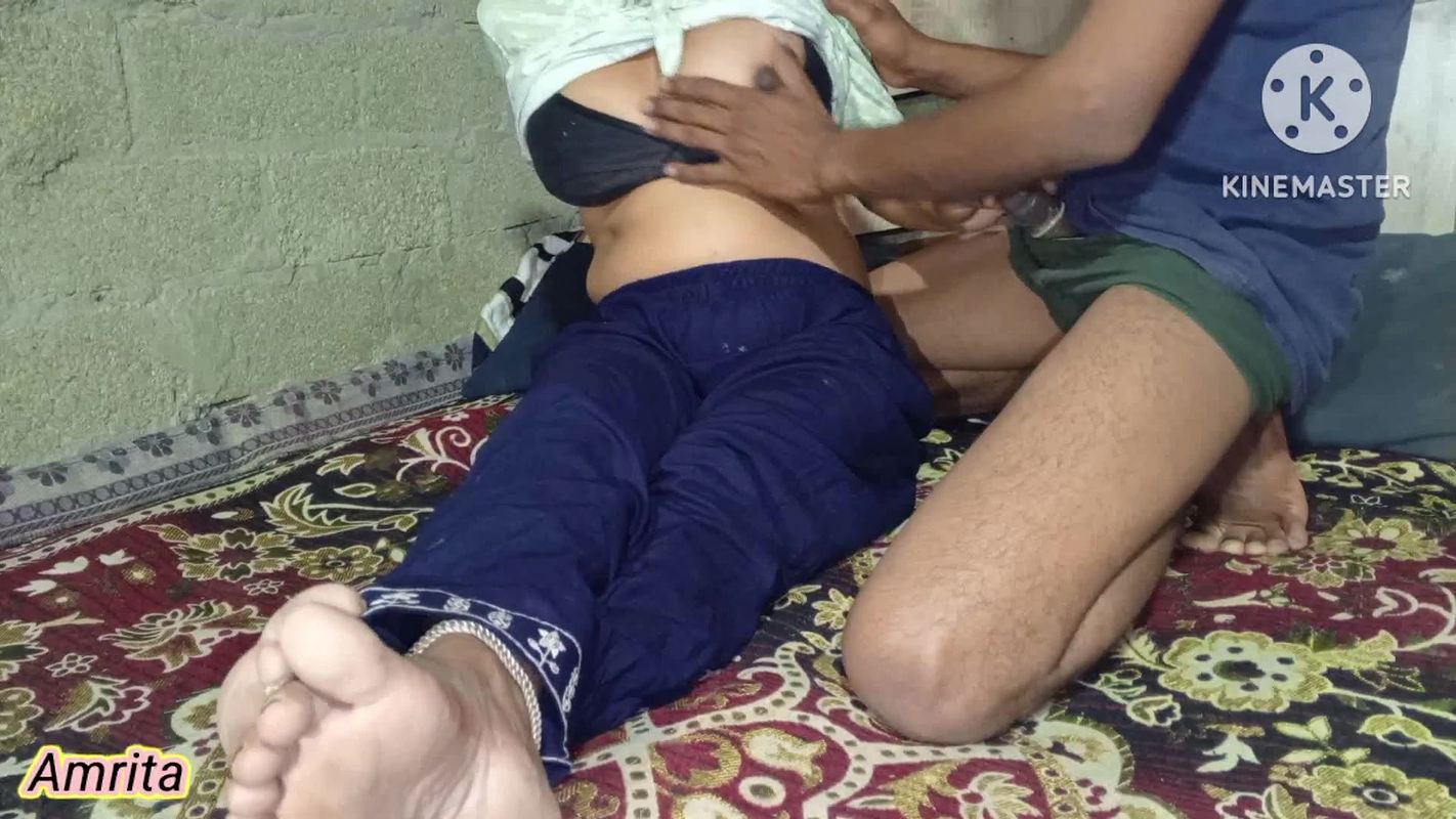 Sauteli behan ko chudai sikhaya Shadi se pehle Stepsister physical sex education before marriage in Hindi audio