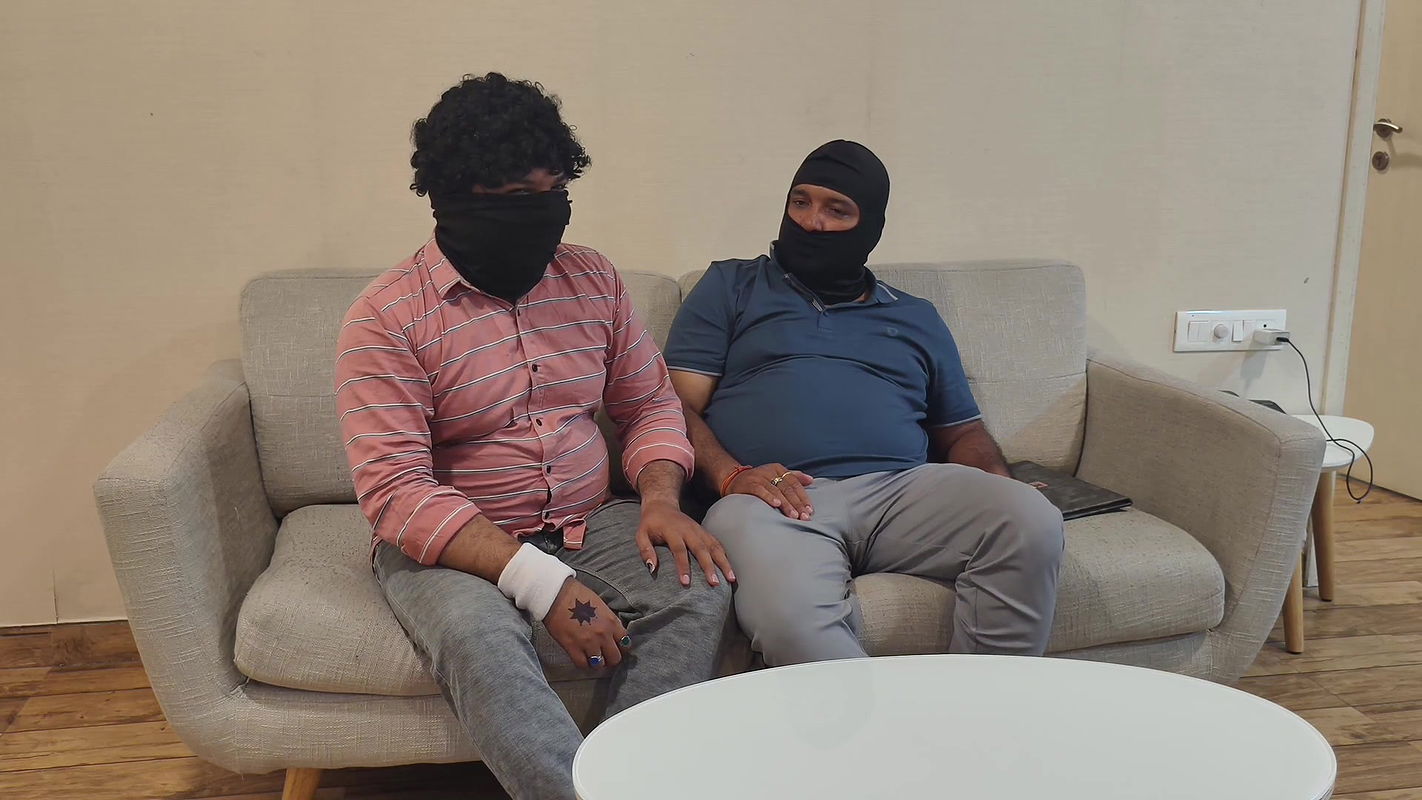 Sexy maid of the house left the bai by two boys