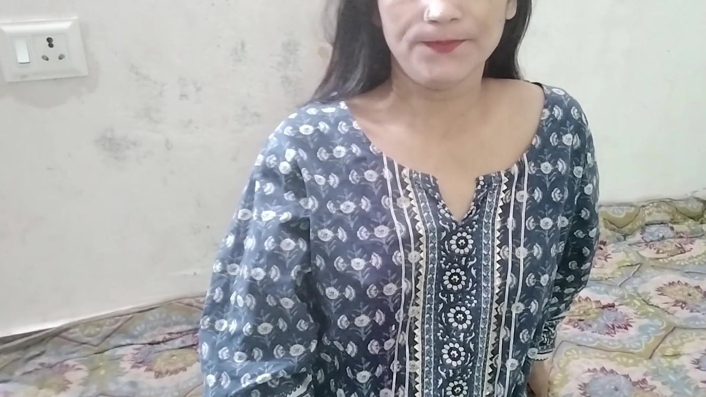 Step sister ke sath Sex karte hue bhabhi ne dekh liya