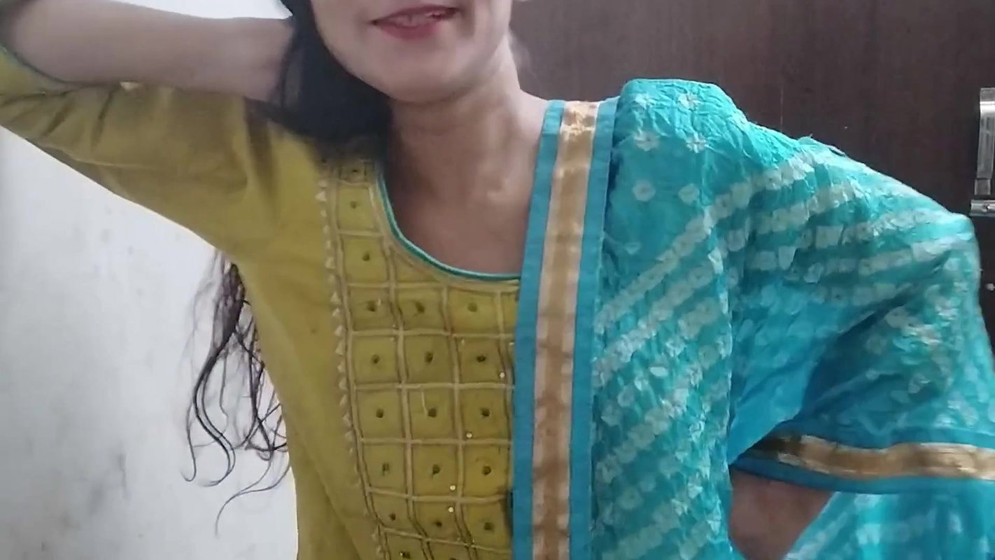 Step sister ko nanga karke bathroom me choda