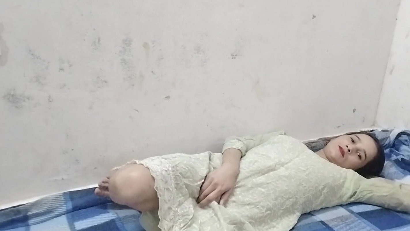 step sister ko paise dekar hotel me pela