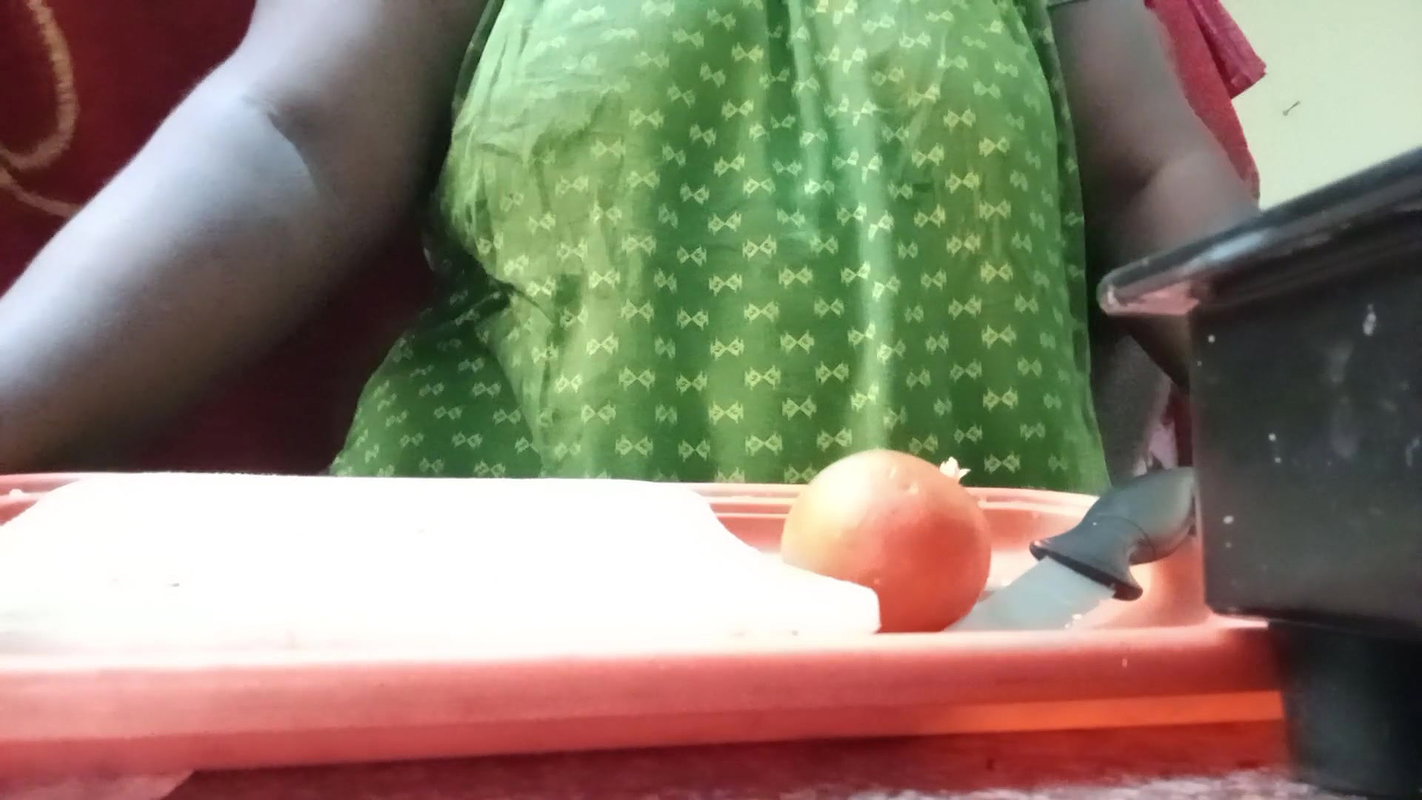 tamil indian divorced big step_sister kitchen sex with step_brother boobs pressing touching sex