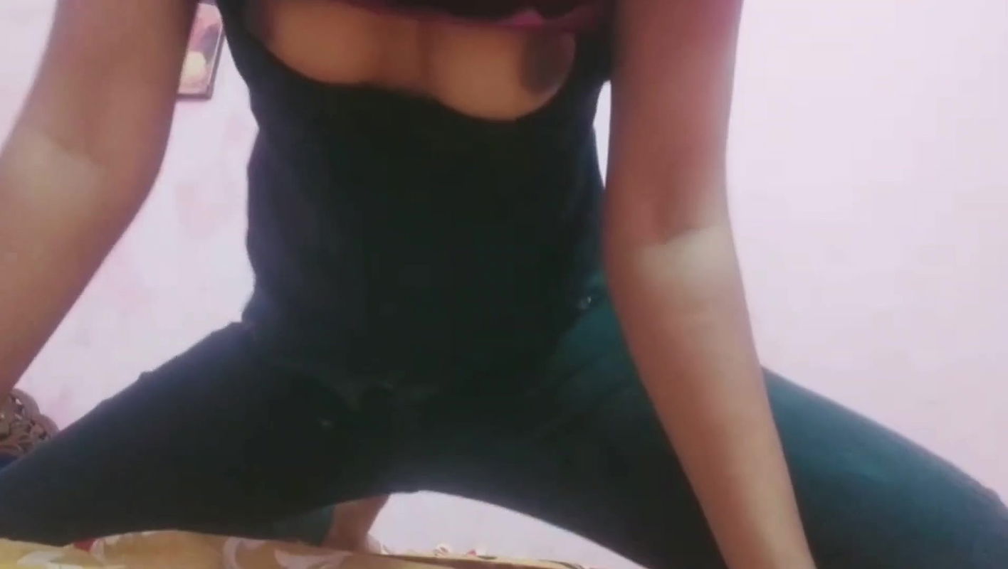 Desi Indian Village Girls Bathroom Sex