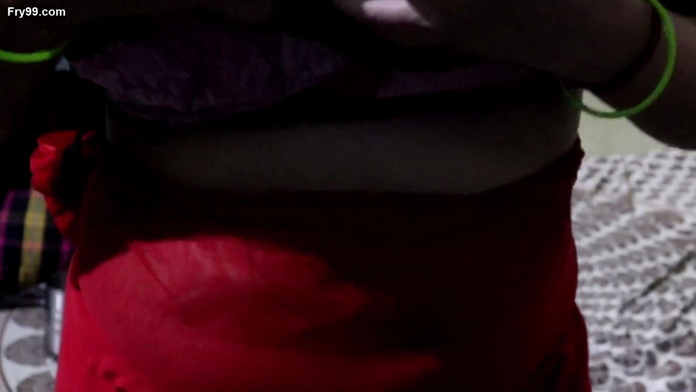 Sangeeta wants the cock of her servant Raju with Telugu audio