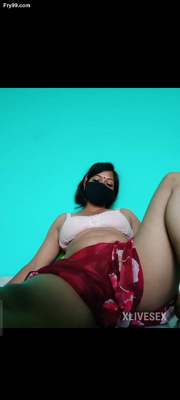 Desi Indian married aunty show