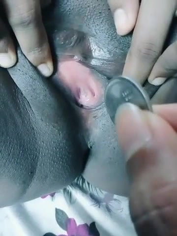 Desi Babe Inserts COIN Into PUSSY (2 Videos)