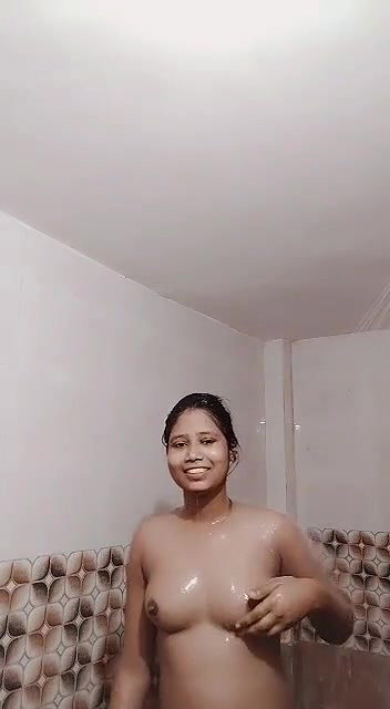 Desi Girl Bathing