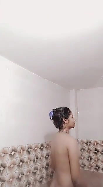 Desi Girl Bathing