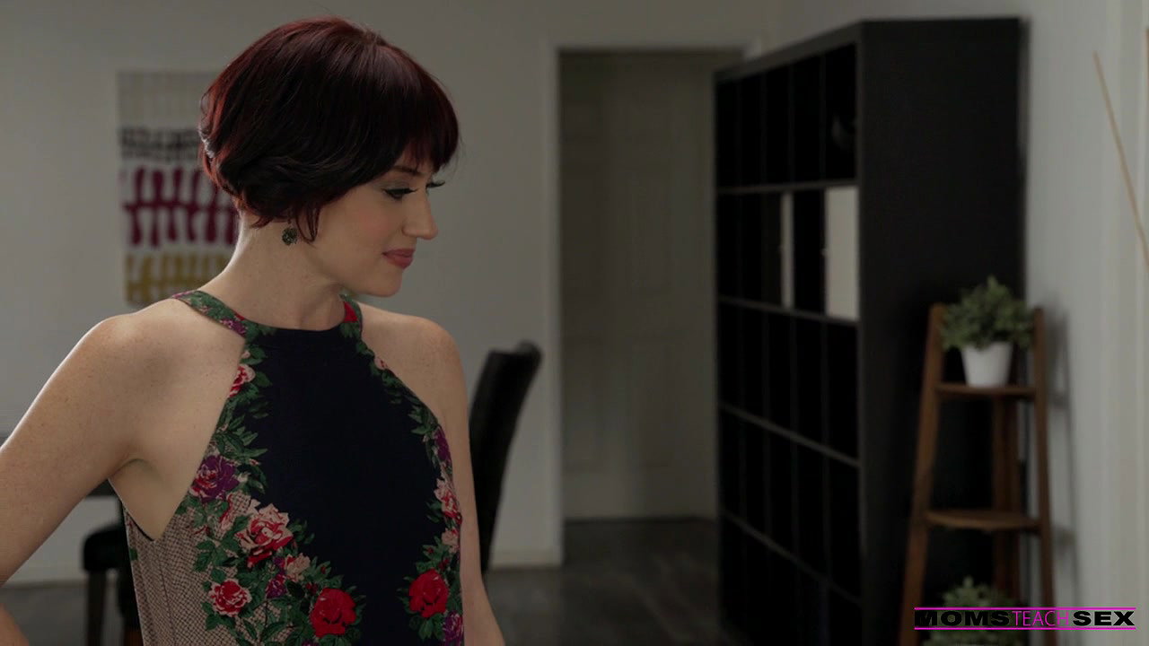 momsteachsex makes us play nurse