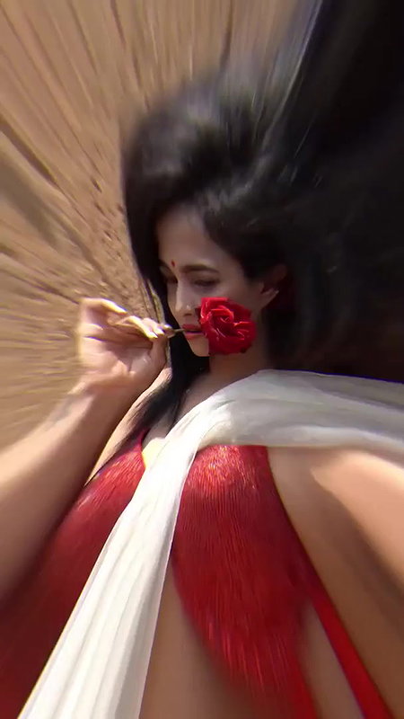 PAVI PADUKONE BABE SEXY BRA SAREE NAVEL SHOW