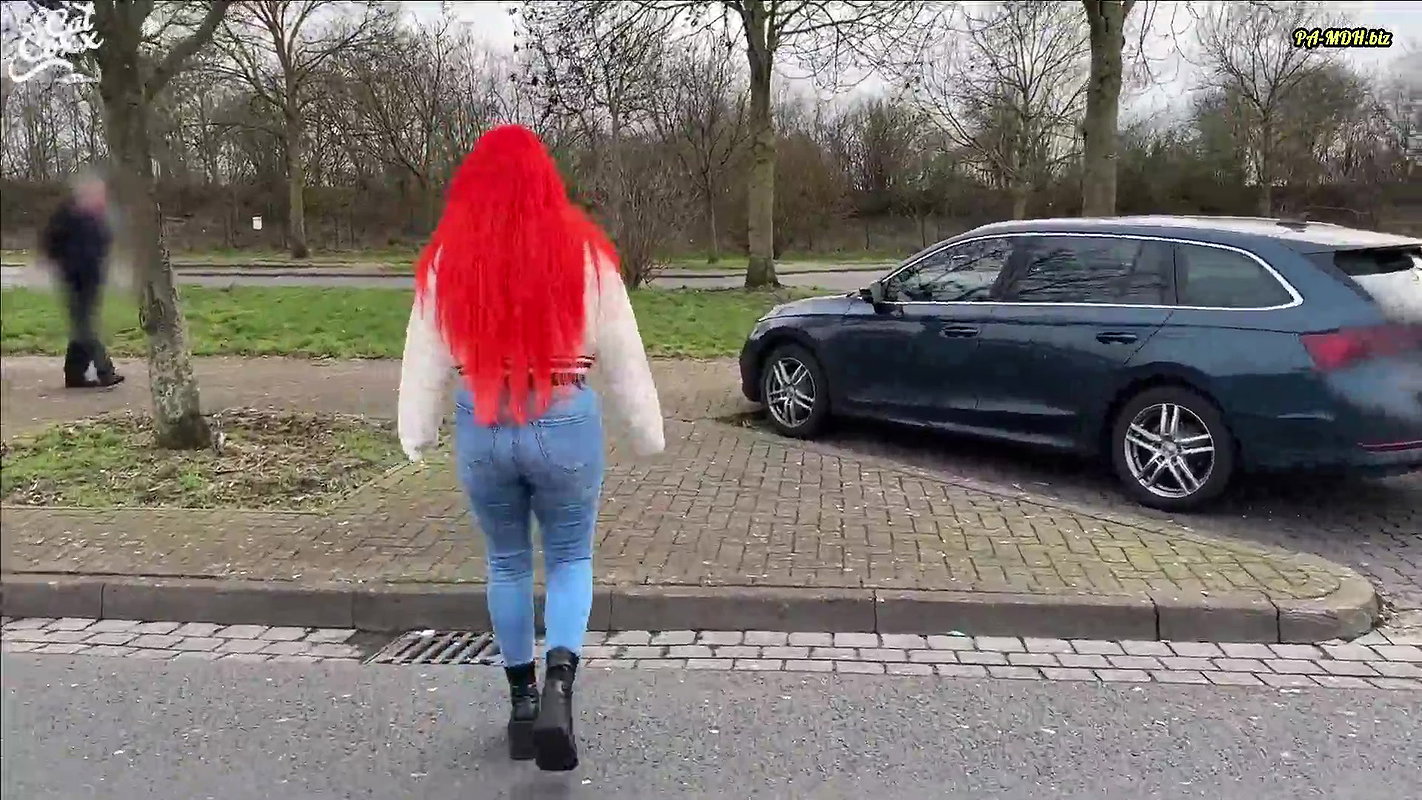 355Cat Coxx Public s an der A2