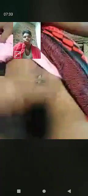 Village bhabhi showing to lover