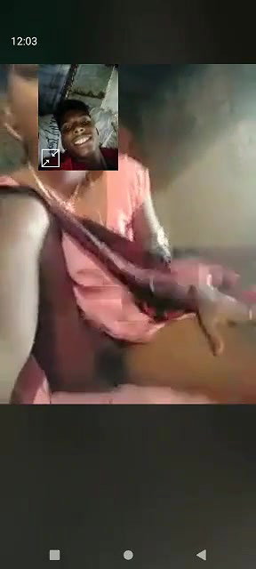 Village bhabhi showing to lover