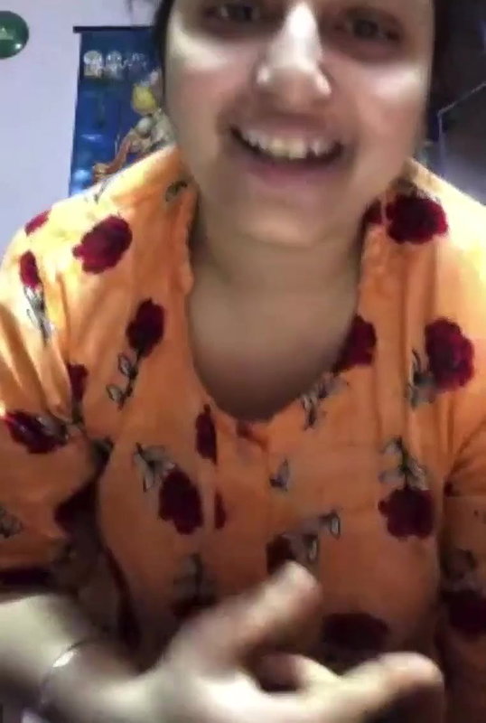 Bhabi boobs show
