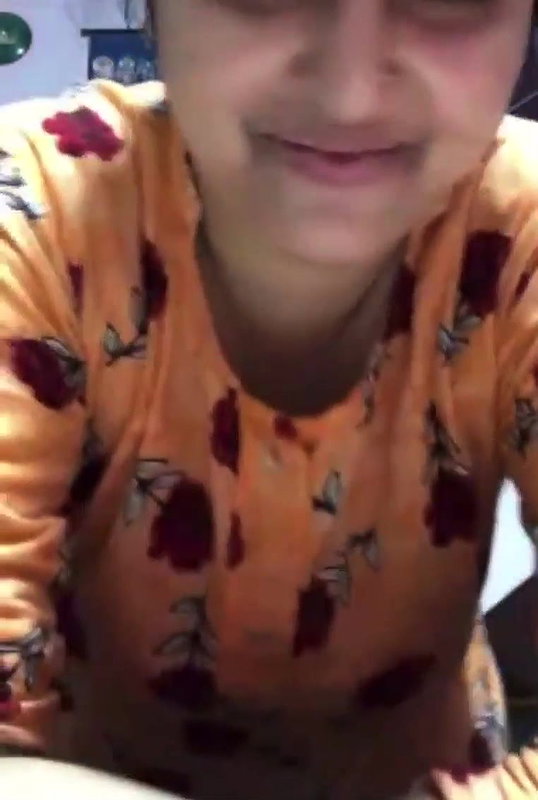 Bhabi boobs show