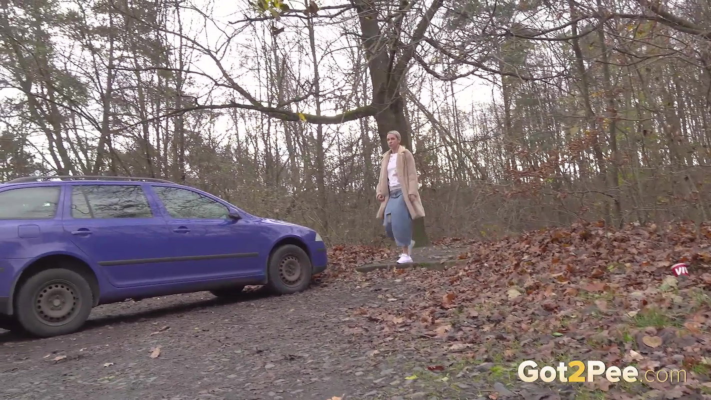 Back Tyre 1080p Got2Pee