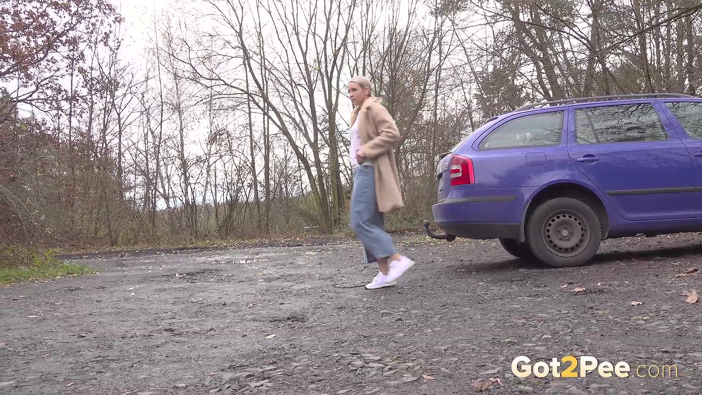 Back Tyre 1080p Got2Pee