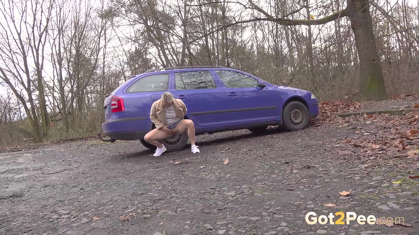 Back Tyre 1080p Got2Pee