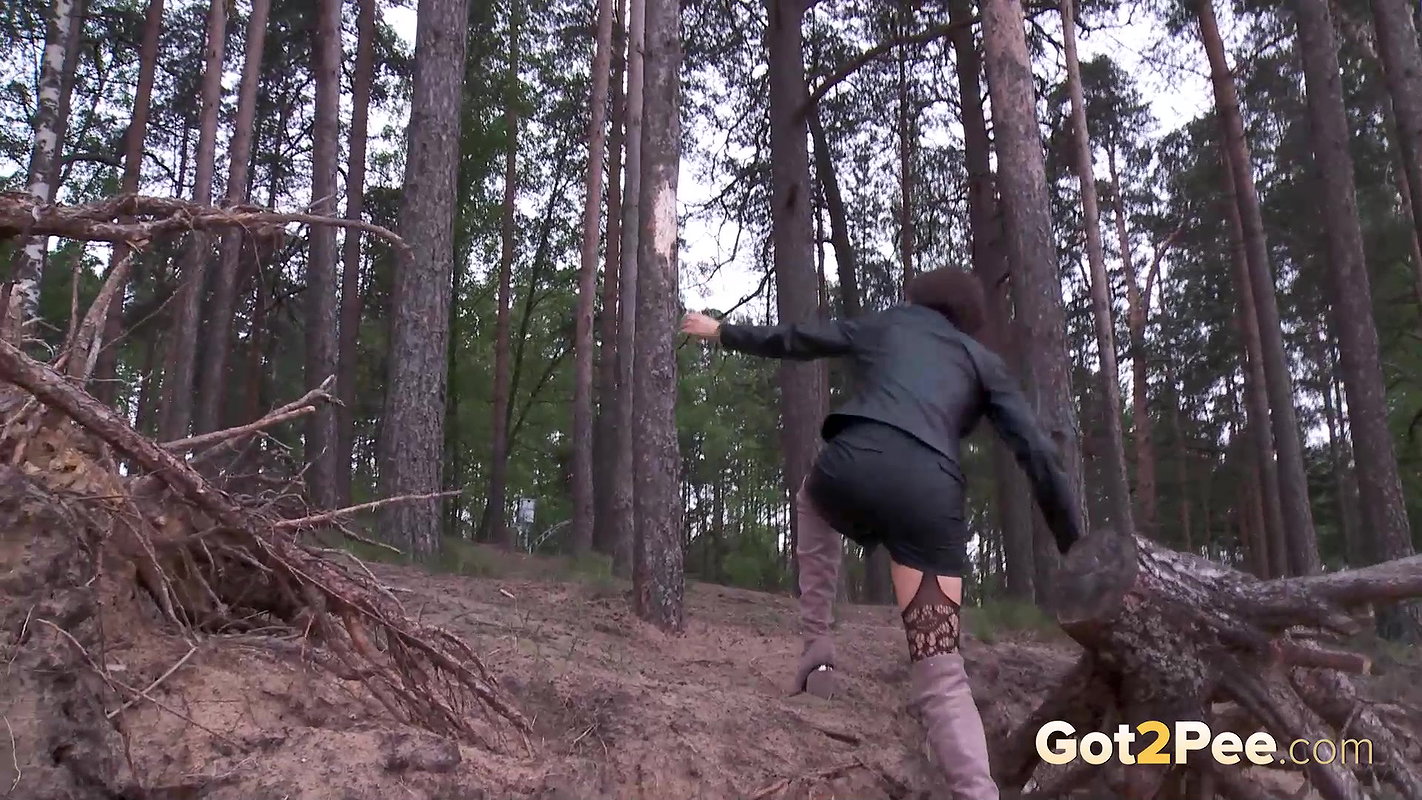 Bent Right Over 1080p Got2Pee Com