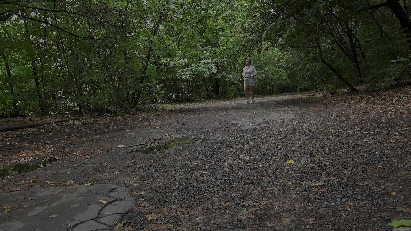 Blonde Babe Nikki Dream Fills A Puddle With Pee Got2pee