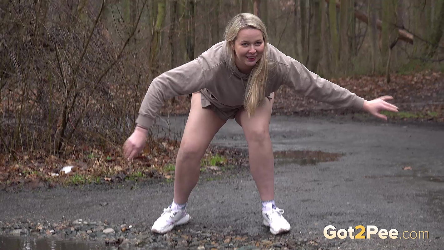 Blonde Babe Nikki Dream Squats And Pees In Puddle2 Got2pee