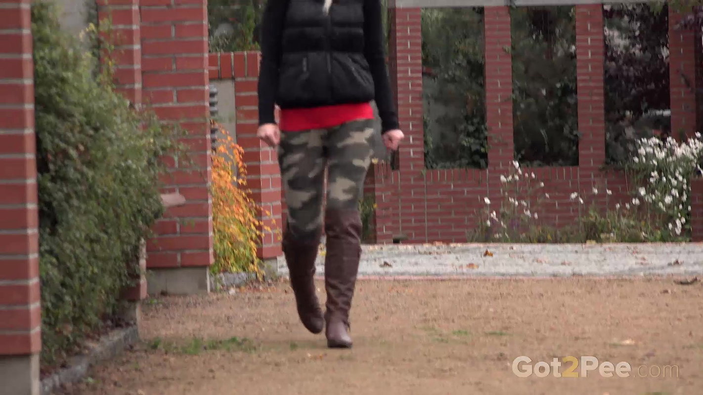 Boots And Bricks 1080p Got2Pee mp4