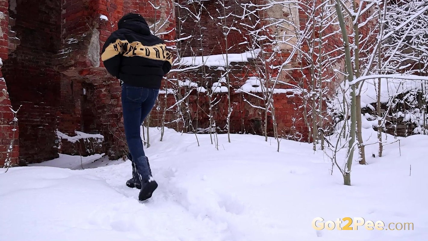 Brunette Babe Squats In The Snow To Piss Outside Got2pee