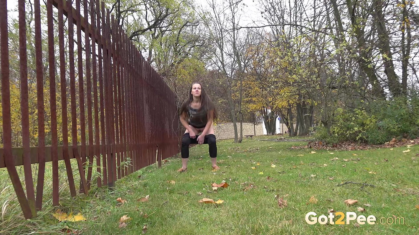 Brunette Babe Valentina Ross Pees In Public Got2pee