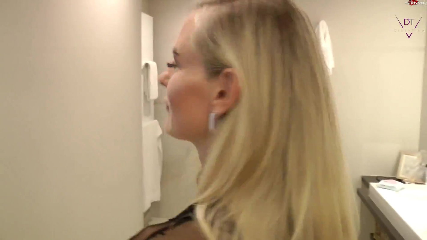 Dirty Tina Bist du w rdig f r meine Pisse Dann komm und schau zu