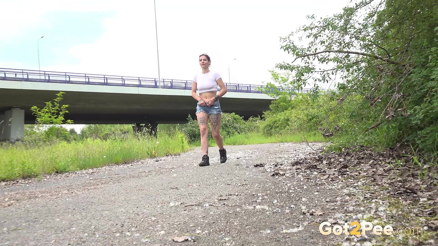 Down Below 1080p Got2Pee