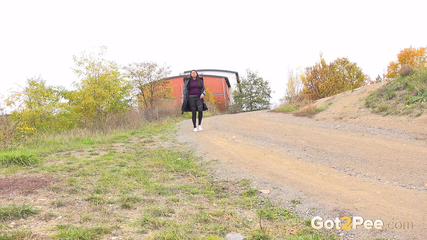 Downward Force 1080p Got2Pee