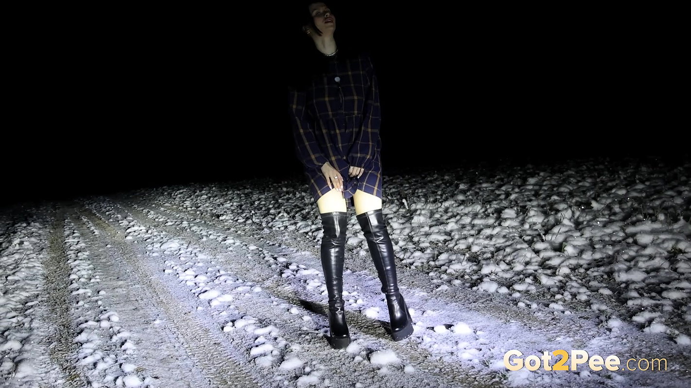 European Babe In Boots Stands And Pees In The Snow Got2pee