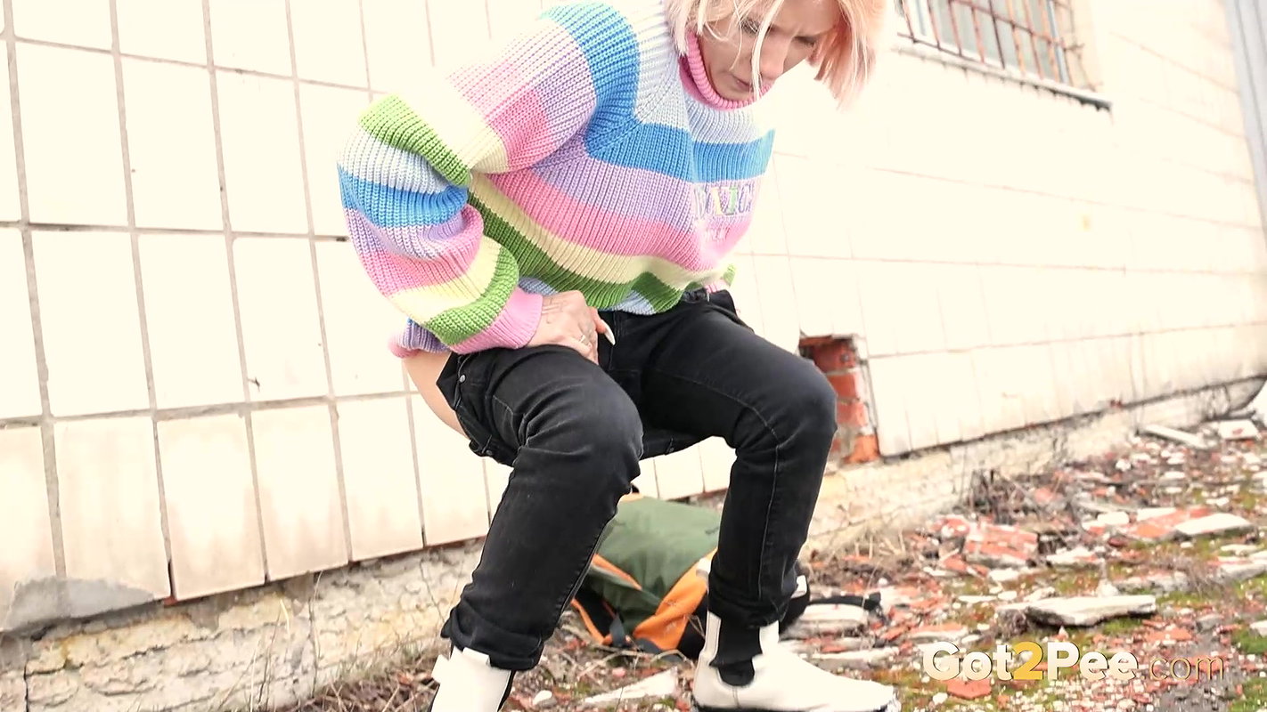 Finding The Spot 1080p Got2pee