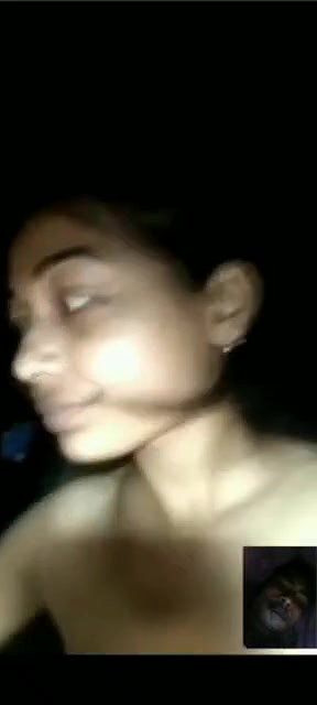 Assame Girl Fingering Pussy