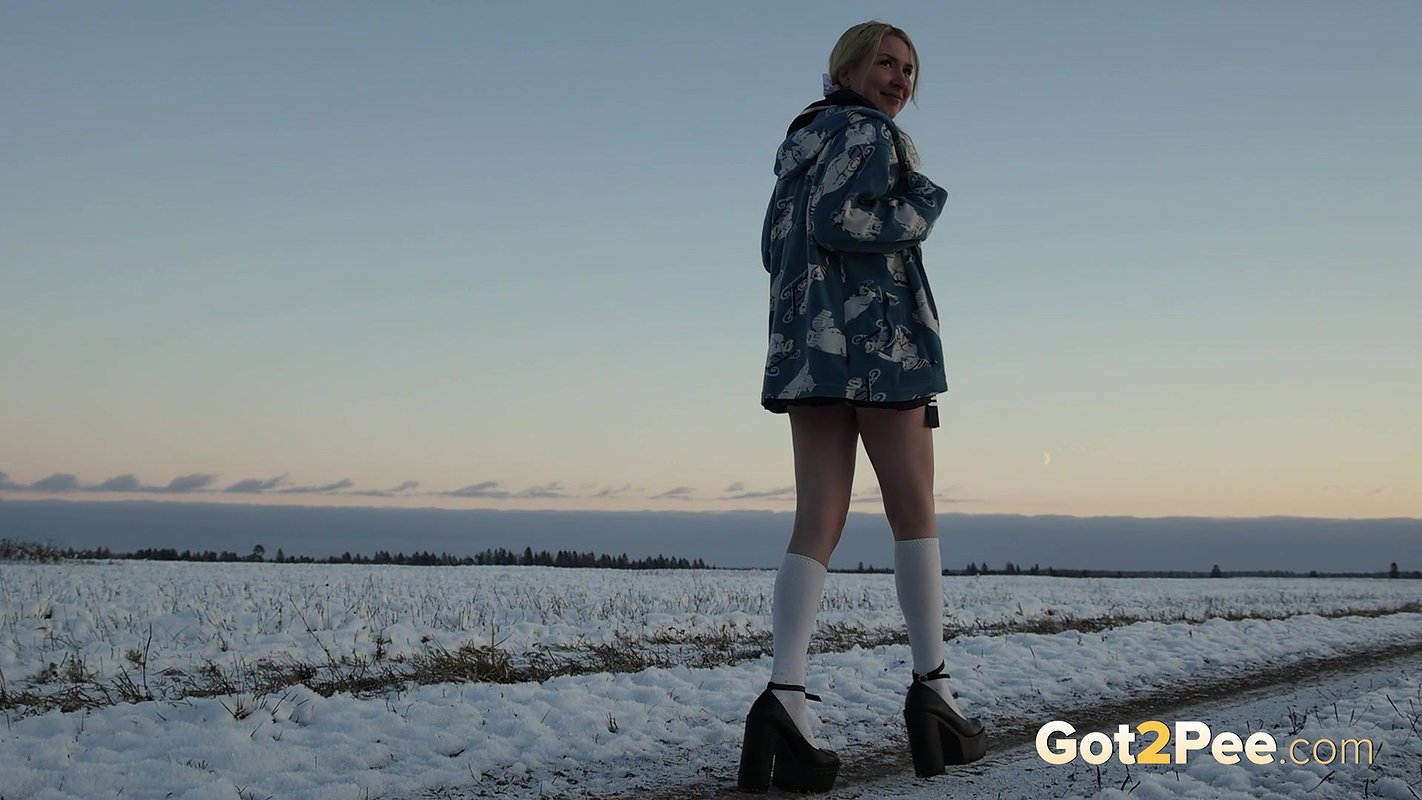 Gorgeous Pigtailed Blonde Pees In The Snow Got2pee